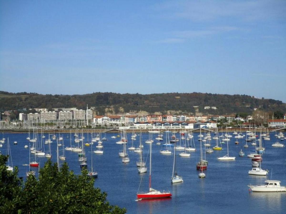 Appartement A Hendaye : Proche Plage Avec Piscine, Loggia Et Terrasse - Fr-1-2-285 Exteriör bild